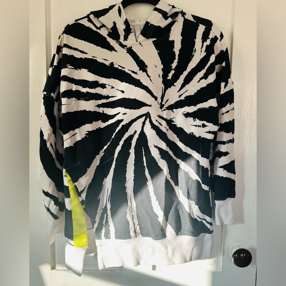 Fabletics Black and White Tie-Dye Hoodie